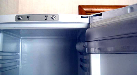 Перевесить двери холодильника в Шатуре | Вызов мастера по холодильникам на дом